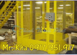 Cấu tạo và vai trò của thang nâng hàng thủy lực?