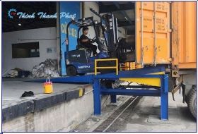 SÀN NÂNG THỦY LỰC KHÔNG HỐ DOCK (FREE STANDING DOCK LEVELER)