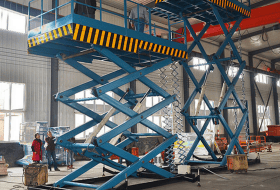 Thang nâng thủy lực